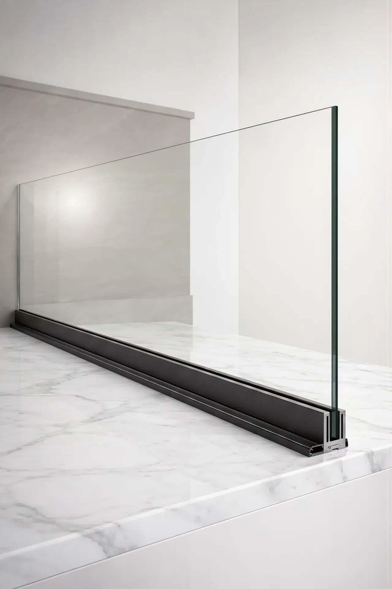 VLX 120 Glass Railing System in Pasadena, CA | Juniper Windows Pasadena - detail 2